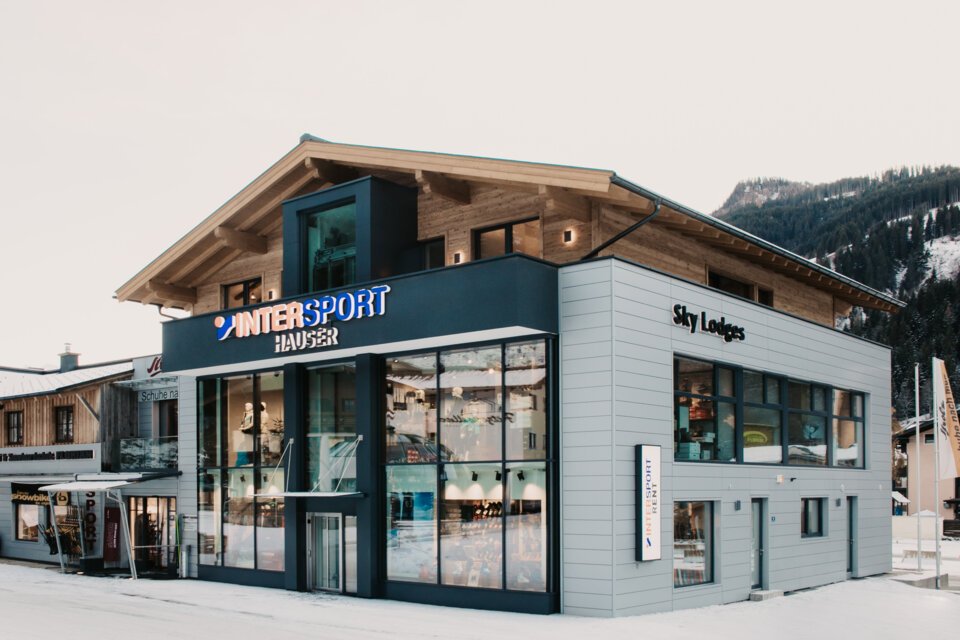 Building with Intersport Hauser and Sky Lodges logos