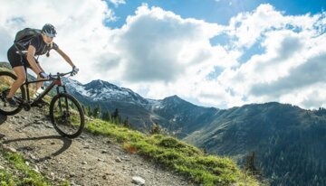 mountain bike helmets trek